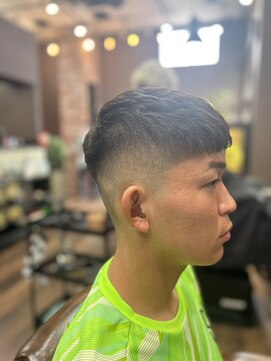 バーバーファースト(BARBER FIRST) フェード×クロップ