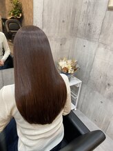 美髪になりたい方必読「髪質改善と縮毛矯正の違い」髪質に合わせたTRやオリジナルヘアケアのご紹介
