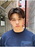 センターパート縮毛矯正フェザーパーマブルーブラック