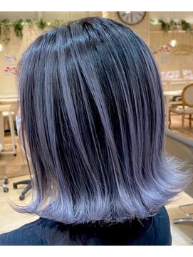 シエラ 堀江(CIERA.) ハイライトベリーショート切りっぱなしボブショートウルフ