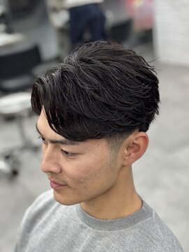 オーバルバイアピッシュ(OVARL by apish) テーパーフェード/フェザーパーマ/メンズパーマ