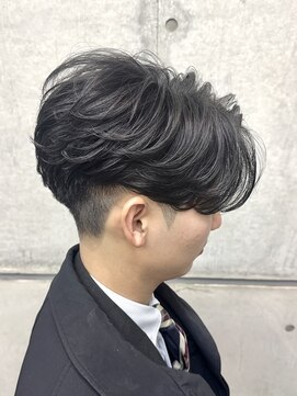 オーシャントーキョー ホワイト 原宿(OCEAN TOKYO WHITE) お客様スタイル前下がりセンターパートニュアンスパーマ黒髪