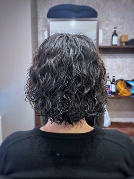 キタセンジュバーバー バイ ティーズ(KITASENJU BARBER by T's) ボブ × スパイラルパーマ