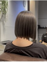 クレヨン ケース(Crayon case)&nbsp;大人可愛いツヤ髪美髪ナチュラルボブストレートヘアオリーブ