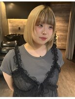 シア 富雄店(Sia.) NANA透明感ブロンドボブ