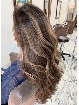 ナイン 麻布十番(NINE) ☆パールベージュバレイヤージュ☆