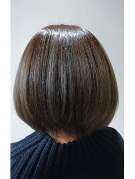 ファースト 泉中央店(first) ステップボーンカット/アッシュオリーブ/20代30代40代