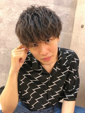 キアラ(Kchiara) 無造作ショート-