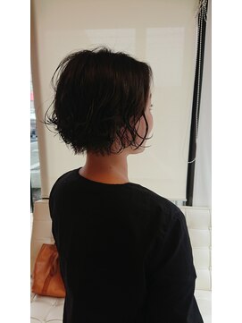 ヘアヌーダ ショートボブ、髪質改善、白髪ぼかし、キッズカット、カット