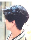 大人女性に向けたエレガントなショートスタイルスタイリング簡単