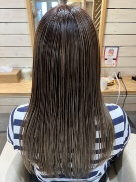 プレイフル(PLAYFUL) グレイヤージュスタイル