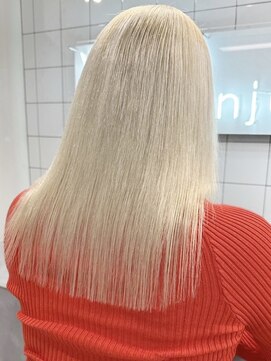 ウィコ 新宿(WICO) 抜きっぱなし[新宿駅/フェミニン/モード/ダークアッシュ]