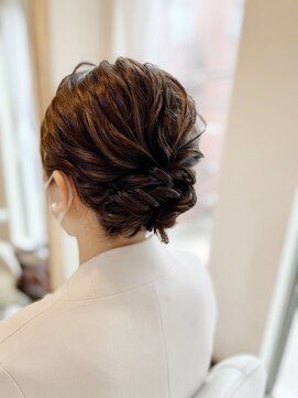 ロカット サロン(Roquat Salon) シニヨンアップアレンジ【ヘアセット/立川/立川南/袴/浴衣】