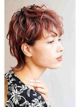 スパイス(SPICE) カシスブラウン30代40代大人かっこいいウェーブショートスタイル