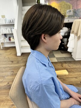 ユイマァルスロウ(YUIMARL SLOW) “似合わせセンターパート”