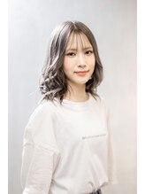 エストヘアーバイ フレンズ 新宿店(est hair by friends) miu 