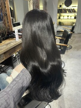 トリア(the tria) 【chika】透明感ブラック