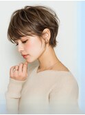 ショートカット ブラウンベージュ 白髪ぼかしカラー 30代 40代
