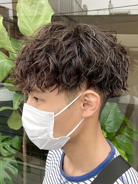 デプト(DEPT.) ツイストスパイラルメンズパーマシャドウパーマルーズパーマ佐賀