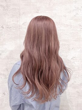 イル(iLu.) ピンクベージュ/カット/カラー/ブリーチ/トリートメント