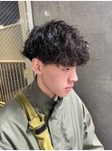 センターパート波巻きパーマニュアンスパーマ