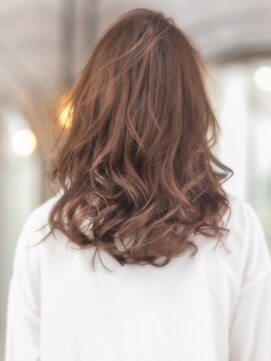 ヴィアラ 自由が丘(VIALA) 【VIALA 自由が丘】レイヤー×セクシー女子