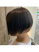 ショートボブ