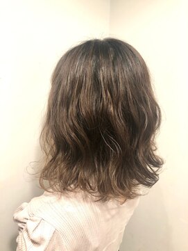 アズーア ヘアーアンドスパ(azure hair&spa) コテ巻き風パーマ