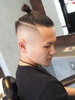 タフ バーバーショップ(TOUGH BARBER SHOP) マンバンフェード、ドラケン