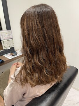 ピアーネ(PIANE) ツヤツヤなブラウンカラー♪