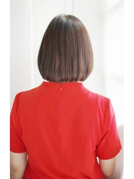 バンカ プラスエヌ(BANCA+n) 20代30代40代 モードの顔した大人ボブ【近江八幡】