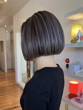 ビアンカ カマクラ(bianca) 《シャドールーツ×アッシュ》