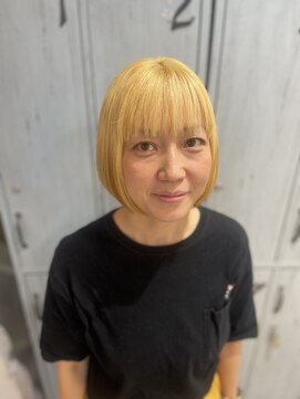 ヒラソル(girasol) 外国人風ボブ/ハイトーンカラー/刈り上げボブ