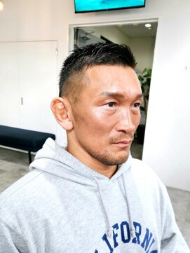 エイス 梅田 中津(Ace) ストラッサーヘア