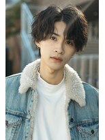 リップス 二子玉川店 (LIPPS)&nbsp;センターパートウルフカットツイストスパイラルパーマゆるめ黒髪