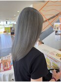 シルバーグレーカラー