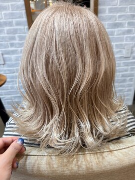 アカラヘアーカウイ(AKALA HAIR kaui) ハイトーンミディアム