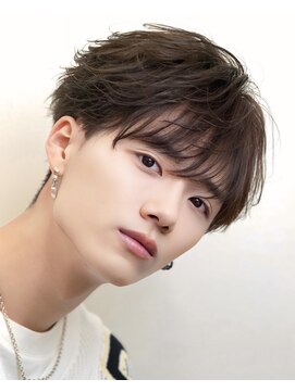 アイトーキョー 池袋(AI TOKYO) シースルーフェザーショート