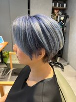 ビスイル 秋葉原店(Vis ill) アッシュカラーハイトーンレディースショート