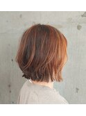パッツンボブに細目のハイライト
