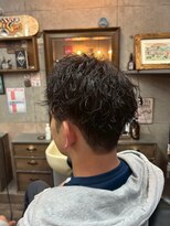 アールズ ヘア(R's hair)&nbsp;MEN’S HAIR/サーフカール/刈り上げセンターパート/印西