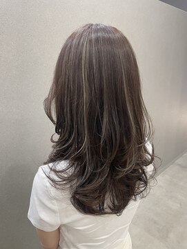 ロエ(Lowe') 【Lowe'】レイヤーカット×コントラストハイライト
