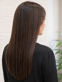 デュッカダブリュー(Duka W)の写真/髪本来の美しさを引き出す髪質改善サロン☆理想のうるツヤ髪を目指す髪質改善ケア☆