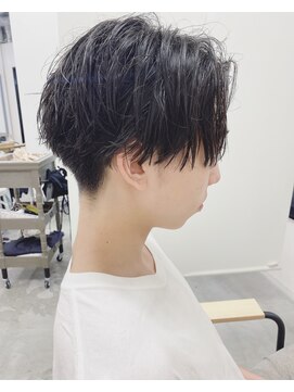 ガーランドウメダ(Garland umeda) スパイキーショート_担当　垣内 02