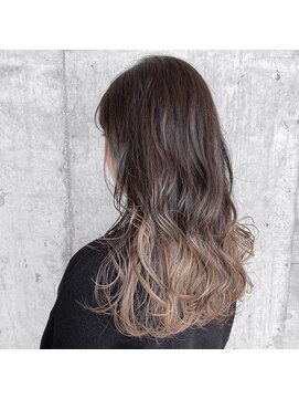 テイラー(Taylor) 【Taylor】大宮　ゆるふわミディアム×グラデーションカラー