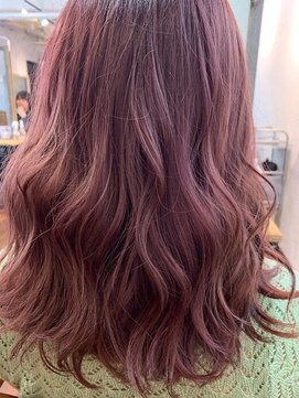 ナンバー デセオ 吉祥寺(N° deseo) 濡れ髪　切りっぱなし　くすみピンク　セミウェットウェーブ