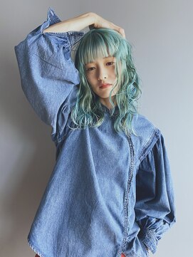 ハルフウェイ(haLfway) ブルーヘアミディアム