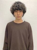 アカ(ACA)&nbsp;刈り上げ　バーバー　パーマ　マッシュ　ツイスト　スパイラル