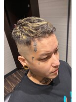 エヌドットバーバー ヒロオ(N.BARBER HIROO)&nbsp;ハイライト×スキンフェードクロップ