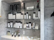 リルア(rilua)の雰囲気（色々なヘアケア商品取り扱ってます！）